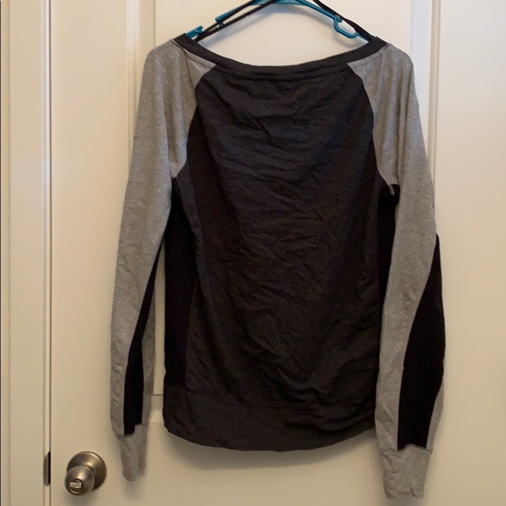 Nike Sweater - Picture 2 of 5